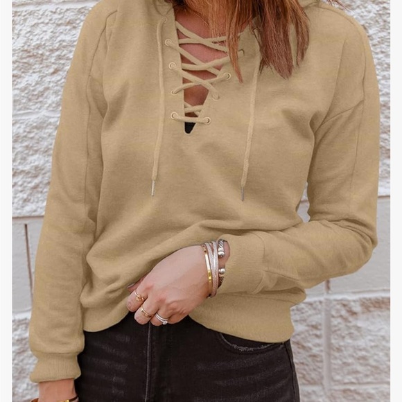 WOMEN’S SZ 2xl LACE UP SWEATSHIRT HOODIE. NWT. WOMEN’S TOPS. SHIRTS PLUS SIZE - Picture 2 of 4